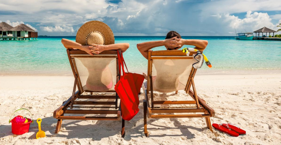 Beach Vacations Essentials: What to Pack for Sun, Sand, and Surf
